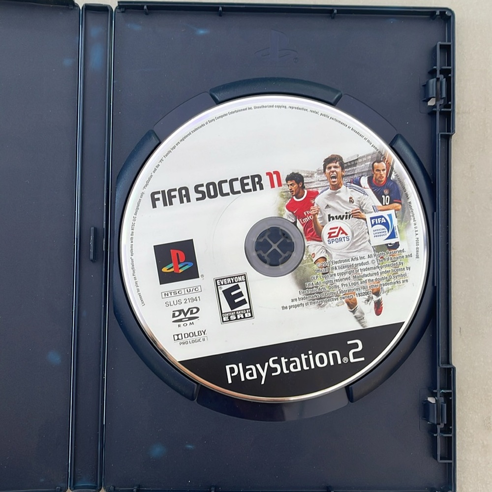 FIFA Soccer 11 - Picture 2 of 3